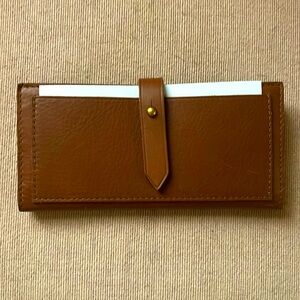 MADEWELL Post Wallet. New W/O tags
English Saddle Leather